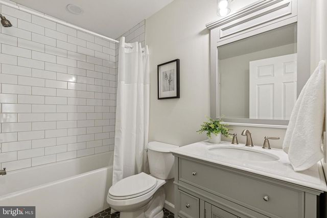 3280 KAREN DR, Chesapeake Beach, MD 20732