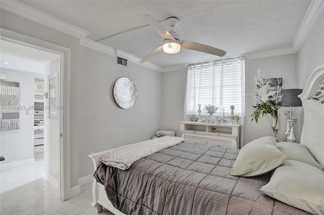 1889 S Ocean Dr 114, Hallandale Beach, FL 33009