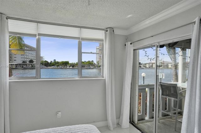 1889 S Ocean Dr 114, Hallandale Beach, FL 33009