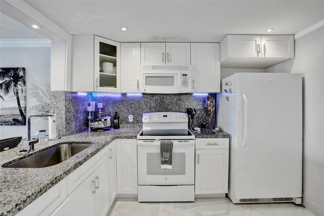 1889 S Ocean Dr 114, Hallandale Beach, FL 33009