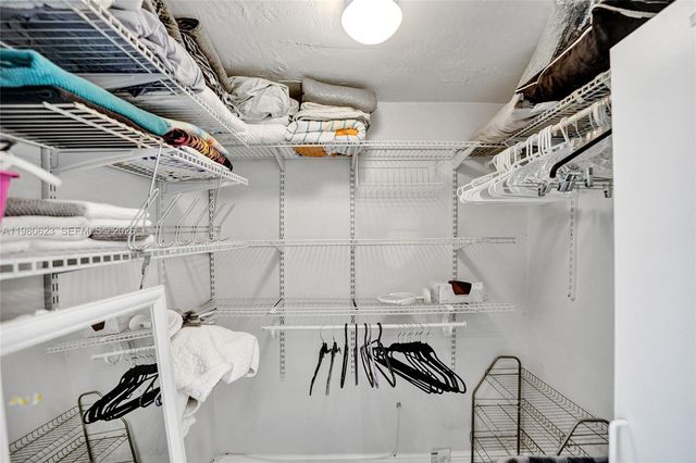 1889 S Ocean Dr 114, Hallandale Beach, FL 33009