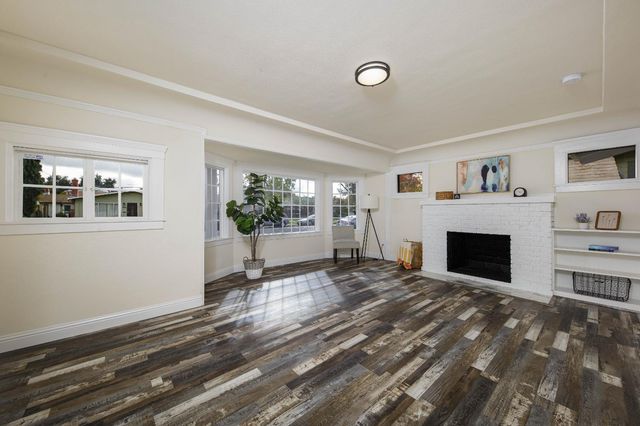 27 W Alder St, Stockton, CA 95204