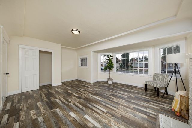 27 W Alder St, Stockton, CA 95204