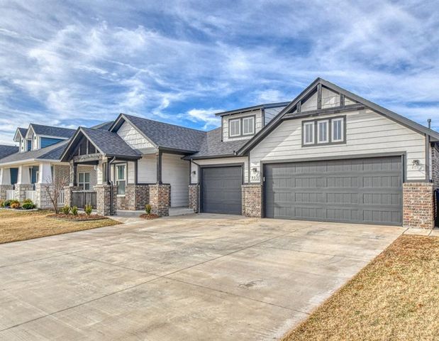 805 Firefork Avenue, Yukon, OK 73099