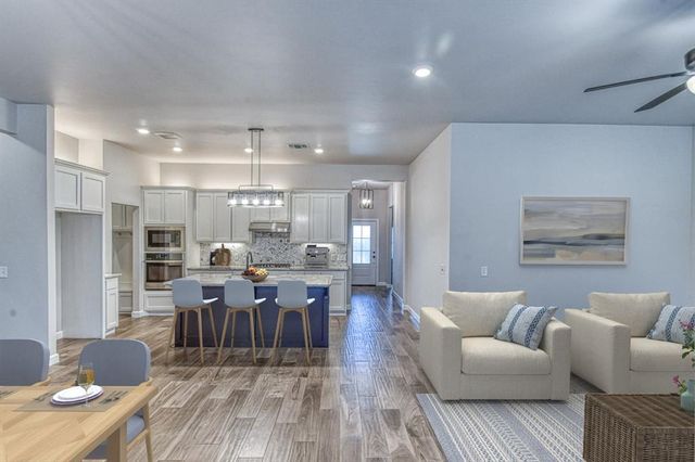 805 Firefork Avenue, Yukon, OK 73099