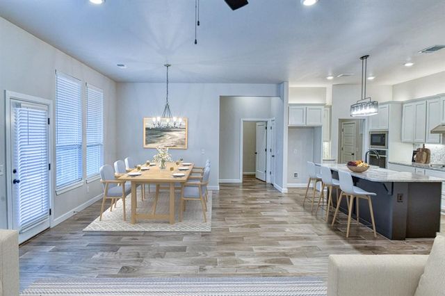 805 Firefork Avenue, Yukon, OK 73099