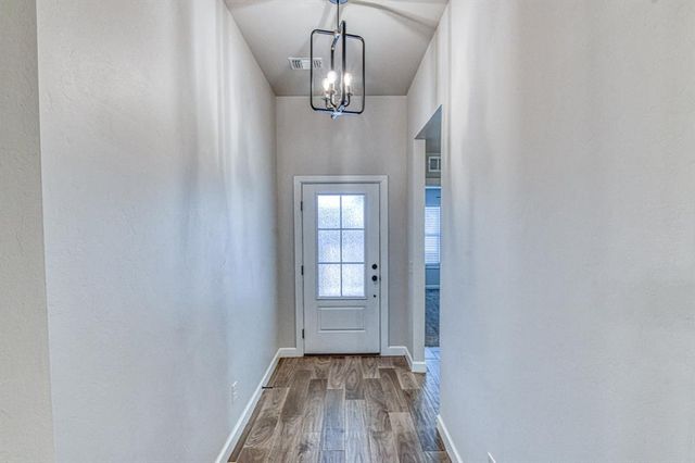 805 Firefork Avenue, Yukon, OK 73099