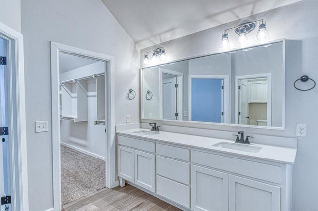 805 Firefork Avenue, Yukon, OK 73099