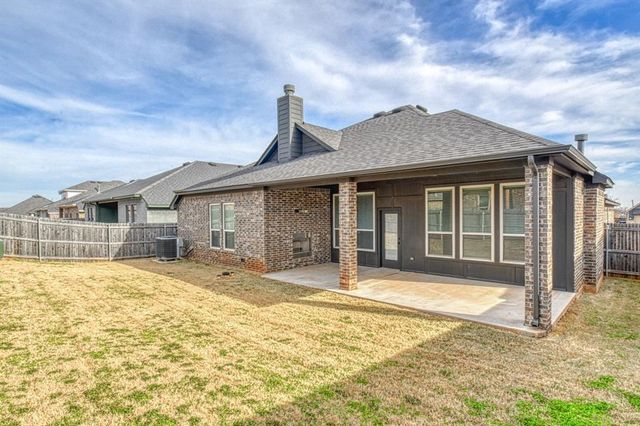 805 Firefork Avenue, Yukon, OK 73099
