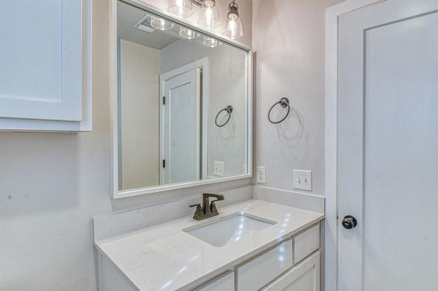 805 Firefork Avenue, Yukon, OK 73099