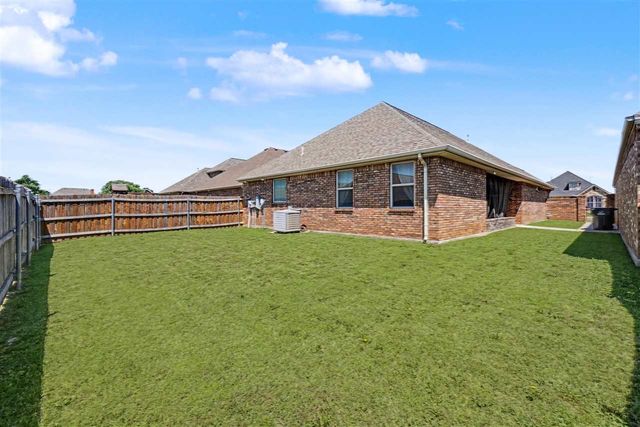 3605 NE Willow Way, Lawton, OK 73507