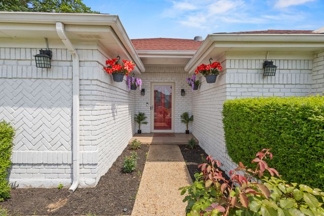 4017 Timberidge Drive, Irving, TX 75038
