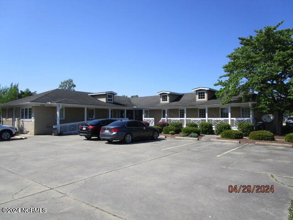 1400 W Church Street, Elizabeth City, NC 27909
