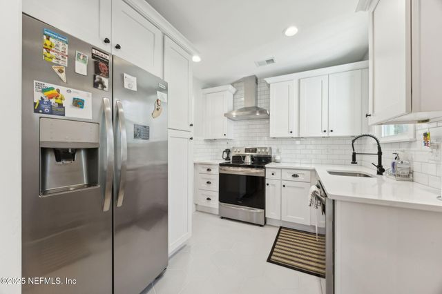 4714 RAMONA Boulevard, Jacksonville, FL 32205