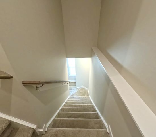 1037 Clendening Dr, Gallatin, TN 37066