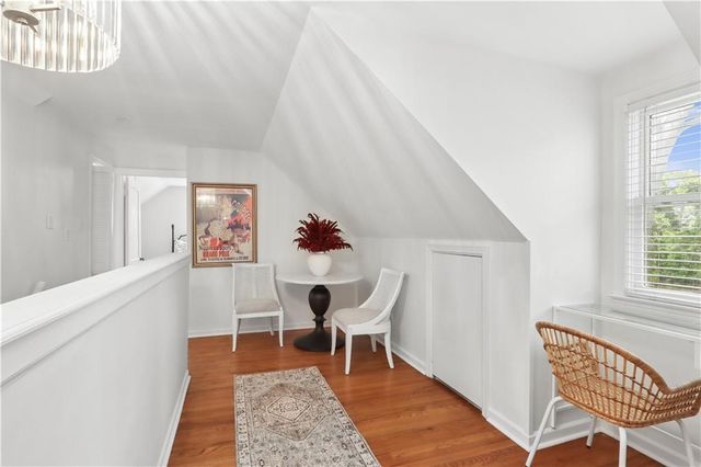 7933 COLONIAL Drive, Overland Park, KS 66204