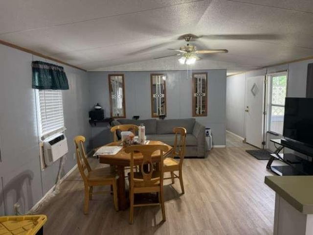 1166 County Road 3663, Splendora, TX 77372