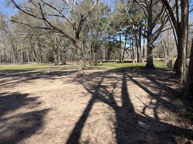 1166 County Road 3663, Splendora, TX 77372