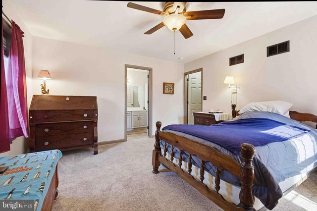 517 FOGGY BOTTOM RD, Ephrata, PA 17522