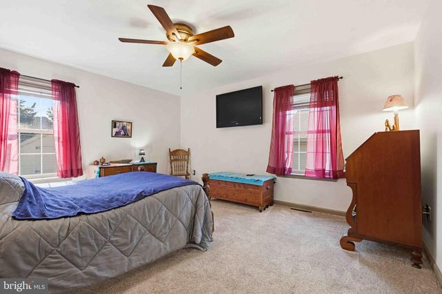 517 FOGGY BOTTOM RD, Ephrata, PA 17522