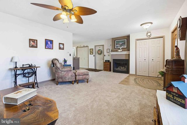 517 FOGGY BOTTOM RD, Ephrata, PA 17522