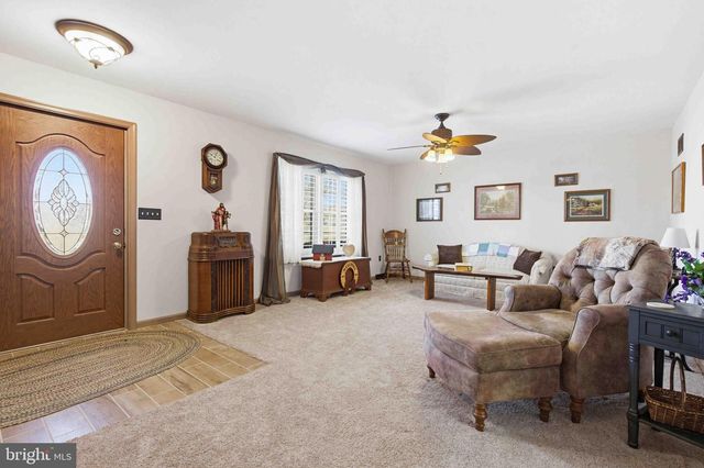 517 FOGGY BOTTOM RD, Ephrata, PA 17522