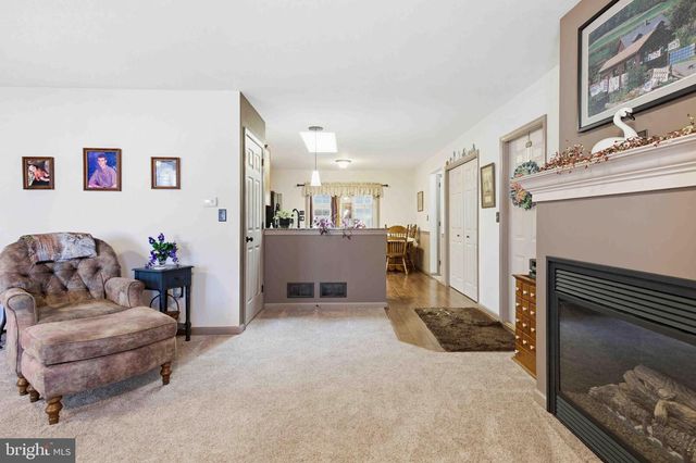 517 FOGGY BOTTOM RD, Ephrata, PA 17522