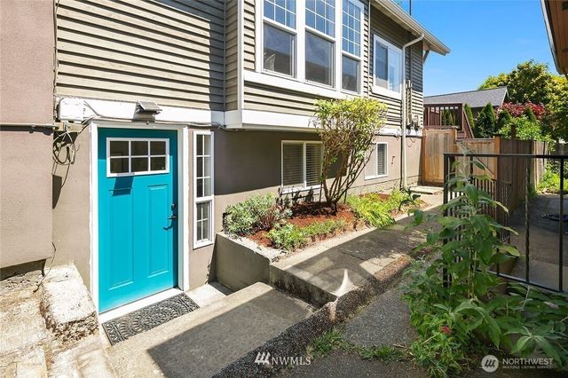 3936 Woodland Park Avenue N, Seattle, WA 98103