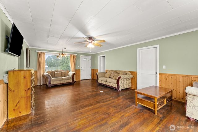 4212 Jackson Hwy, Chehalis, WA 98532