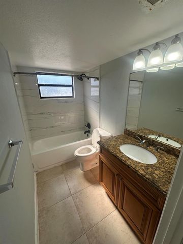 1475 Lake Crystal Drive D, West Palm Beach, FL 33411