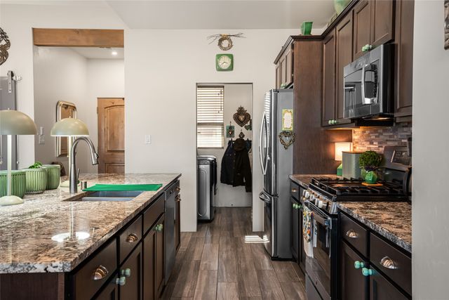 34 Willow Back, Santa Fe, NM 87508