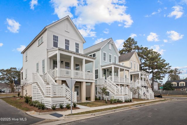 105 Wiley Street, Washington, NC 27889
