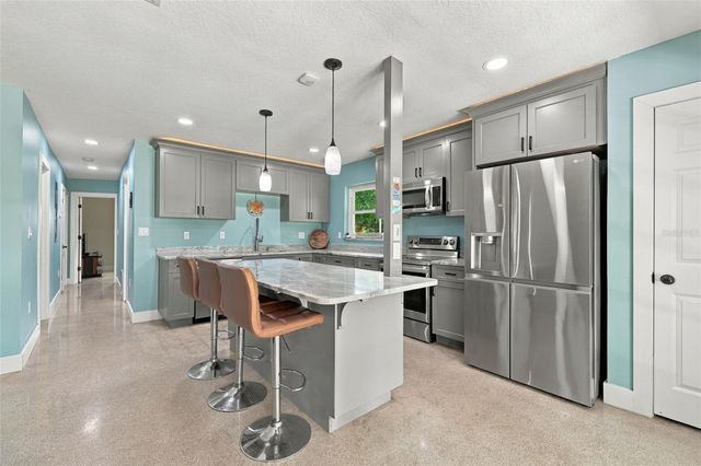 6613 TRAVIS BOULEVARD, Tampa, FL 33610