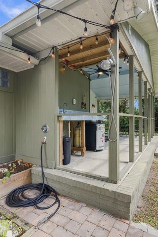 6613 TRAVIS BOULEVARD, Tampa, FL 33610