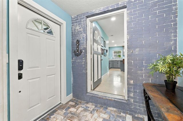 6613 TRAVIS BOULEVARD, Tampa, FL 33610