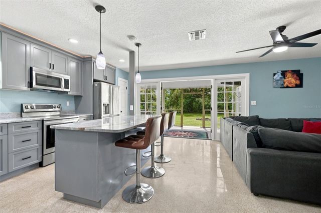 6613 TRAVIS BOULEVARD, Tampa, FL 33610