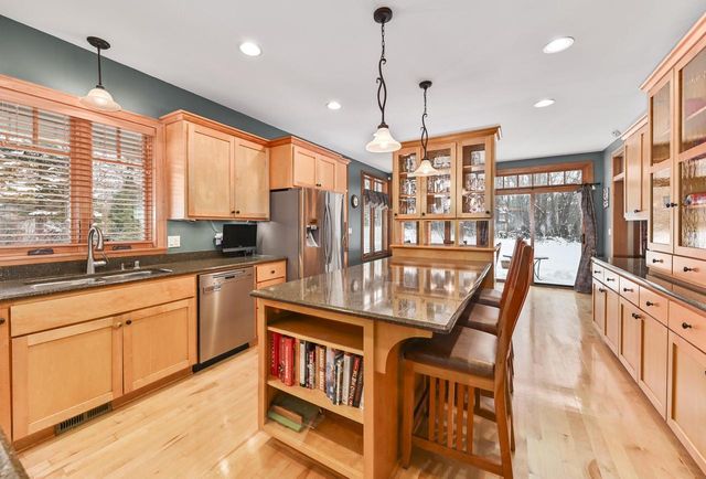 N54W16349 Westwind DRIVE, Menomonee Falls, WI 53051