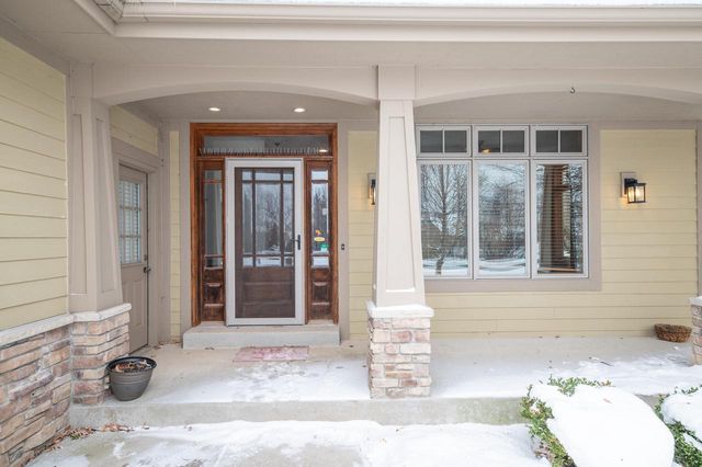 N54W16349 Westwind DRIVE, Menomonee Falls, WI 53051