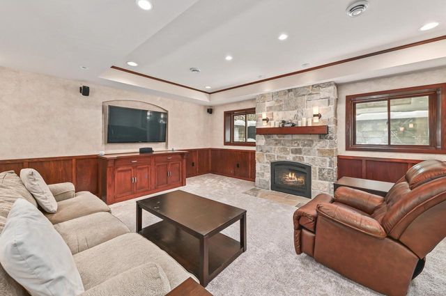 N54W16349 Westwind DRIVE, Menomonee Falls, WI 53051