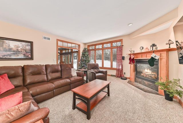 N54W16349 Westwind DRIVE, Menomonee Falls, WI 53051