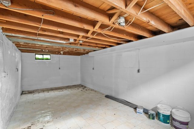 514 Hartman Avenue, Waterloo, IA 50701