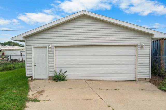 514 Hartman Avenue, Waterloo, IA 50701