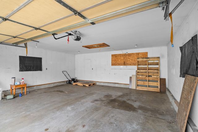 514 Hartman Avenue, Waterloo, IA 50701