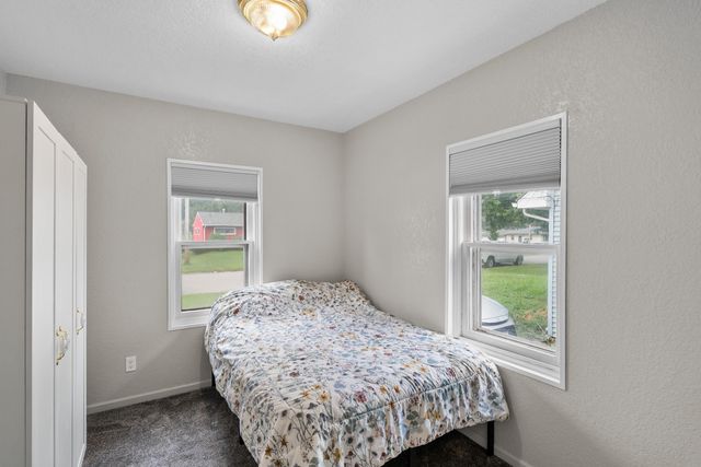 514 Hartman Avenue, Waterloo, IA 50701