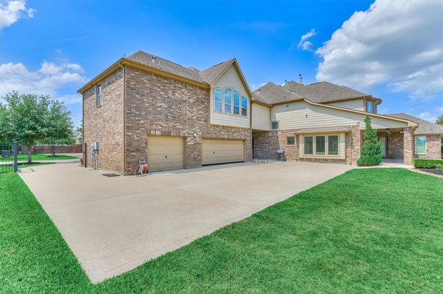 21411 Fairhaven Creek Drive, Cypress, TX 77433