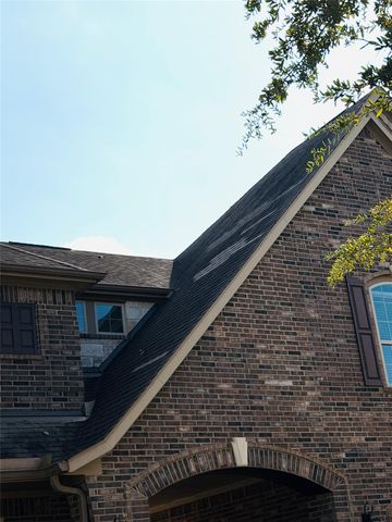 21411 Fairhaven Creek Drive, Cypress, TX 77433