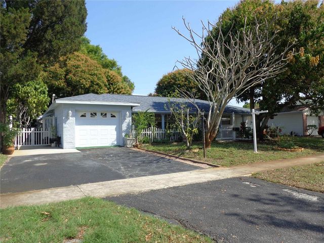 6165 26TH AVENUE N, St Petersburg, FL 33710