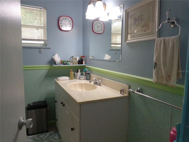 6165 26TH AVENUE N, St Petersburg, FL 33710