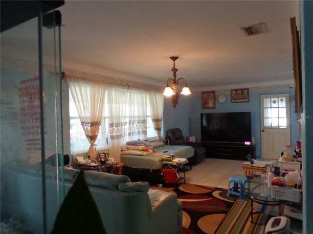 6165 26TH AVENUE N, St Petersburg, FL 33710