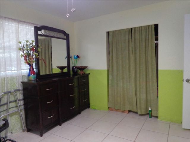 6165 26TH AVENUE N, St Petersburg, FL 33710